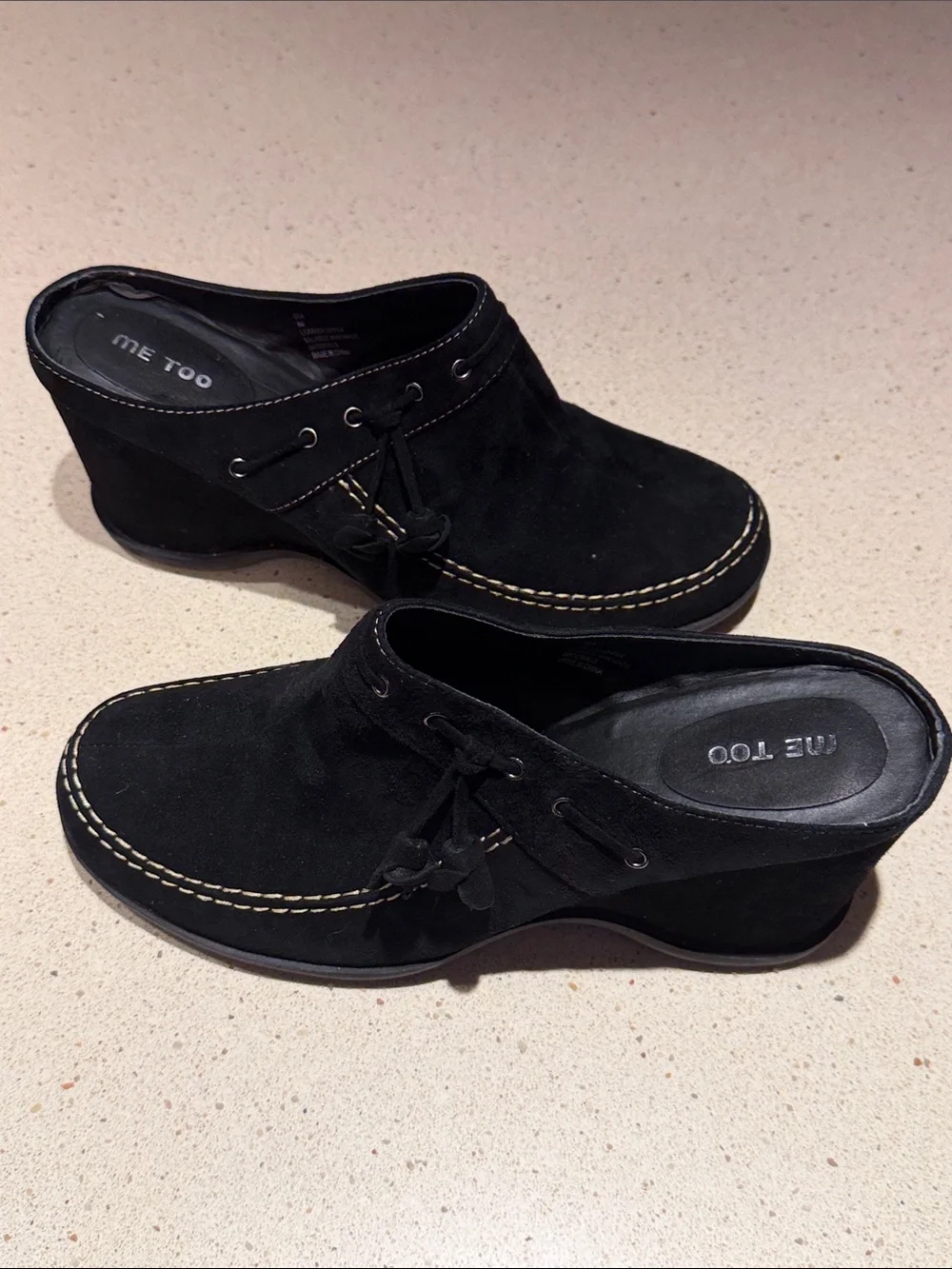 me too Black Suede Slip-On Moccasin Loafers Size 9 USA